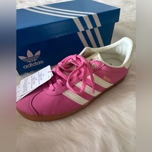 Adidas Gazelle Women's Sneakers in Pink and White
